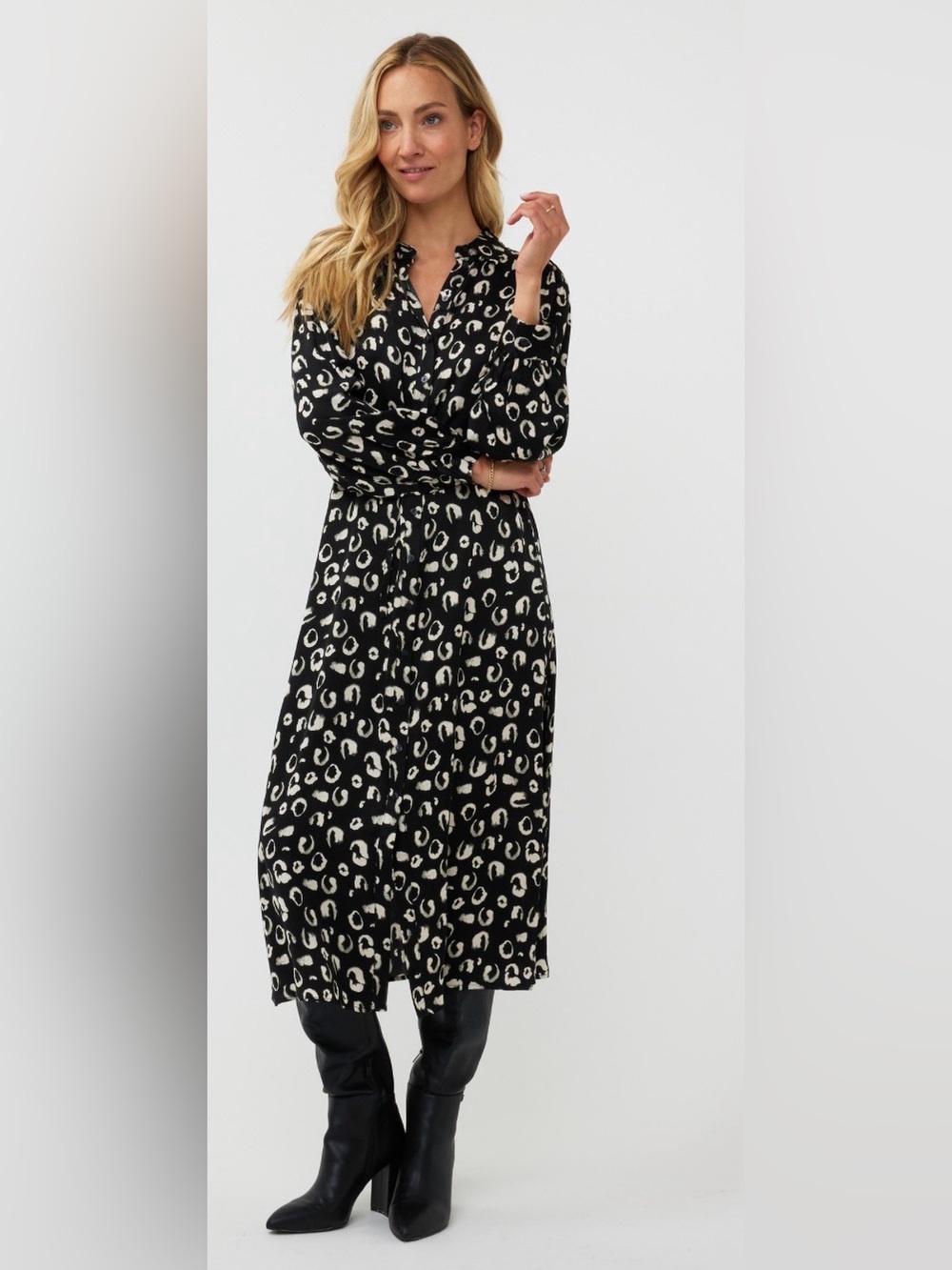 Esqualo Long Sleeve Button Up Wilderness Dress Size 4